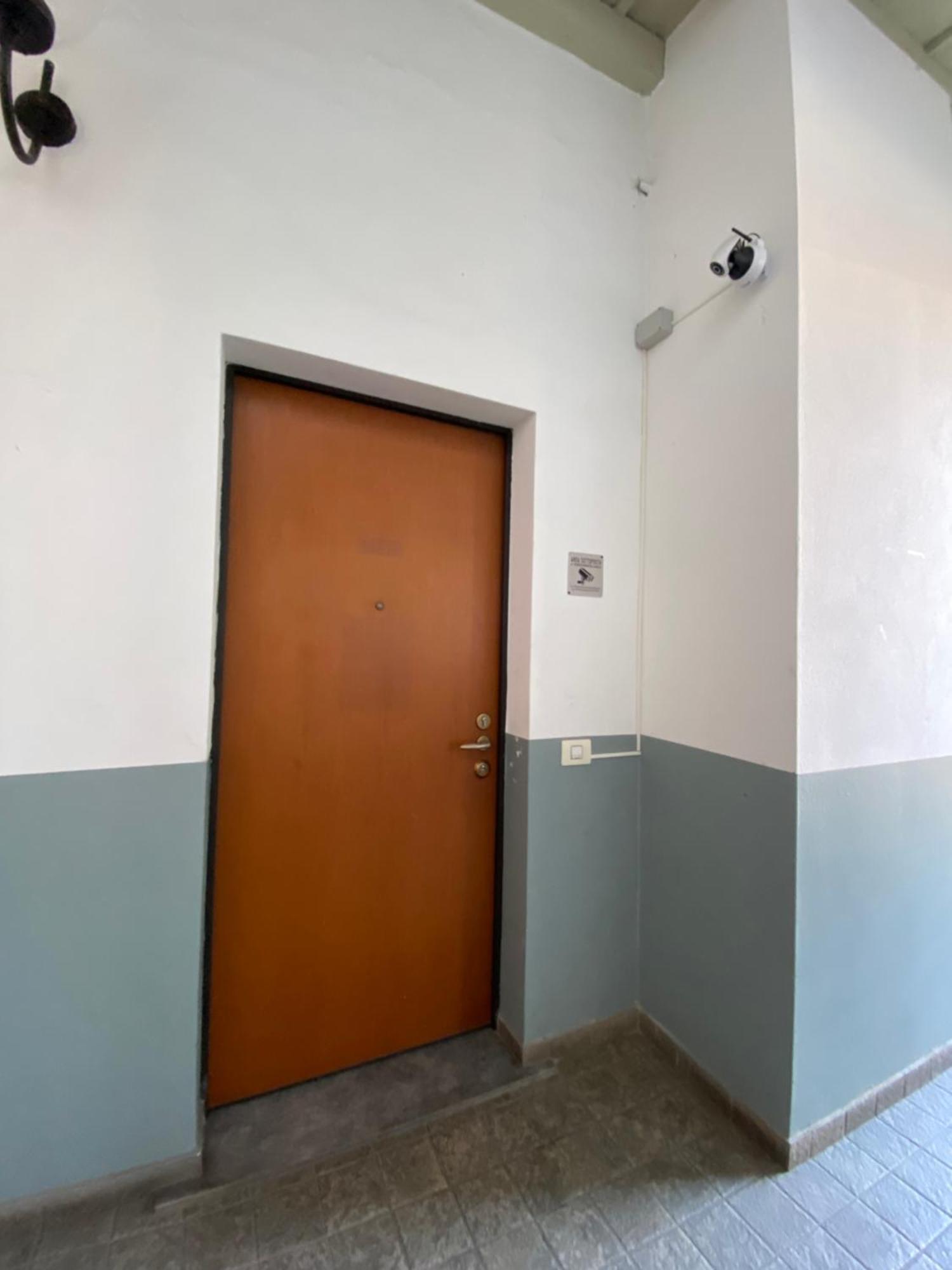 La Ringhiera Fiorita - 101 - 1 Min Centro Storico Apartment Monza Luaran gambar